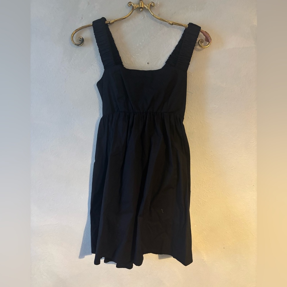 Show me your MuMu Black Sleeveless Dress